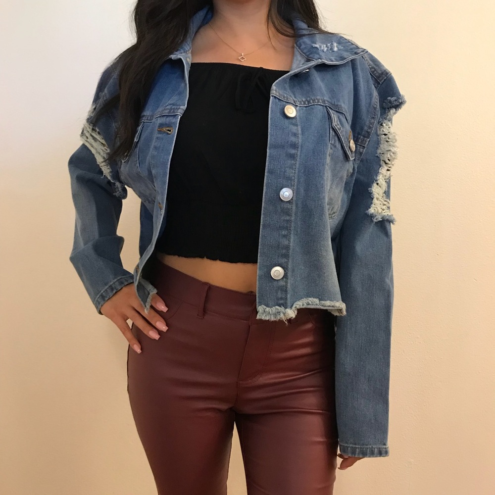 •LAST 1• Cropped Distressed Oversized Denim Jacket - Picture 4 of 8